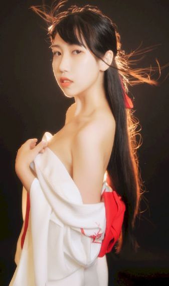 精品奶禁一区二区喷水_蓝光免费播放