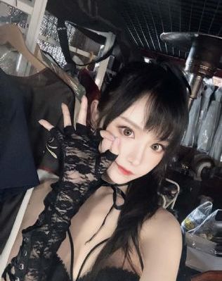 偷偷色噜噜狠狠成人_BD英语HD在线观看